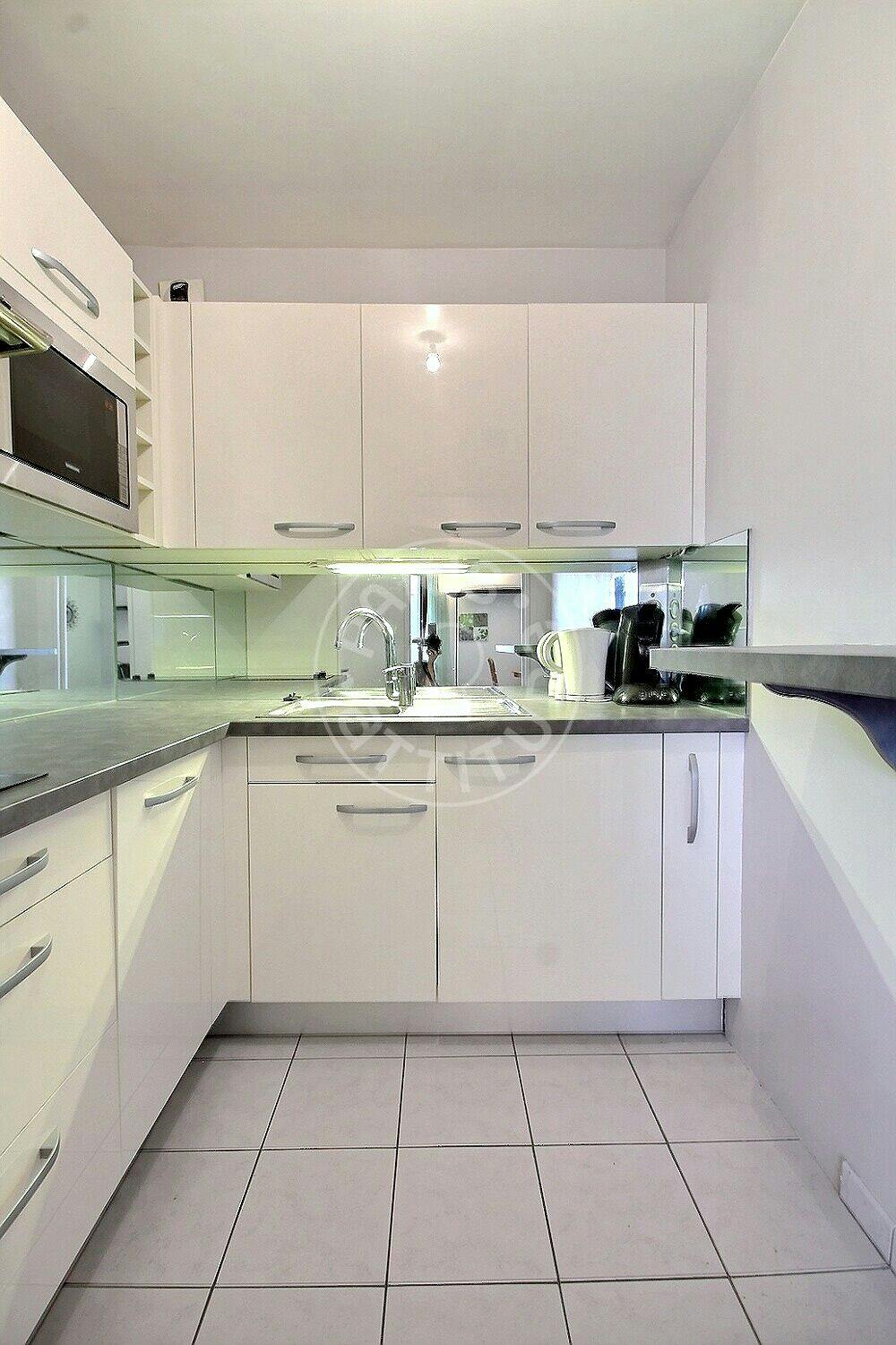 Apartment Suresnes, 30m² — photo 33