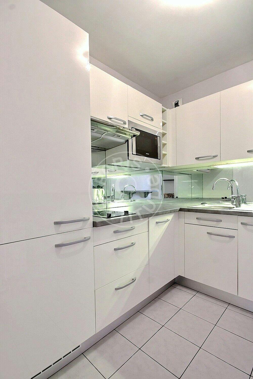 Apartment Suresnes, 30m² — photo 37