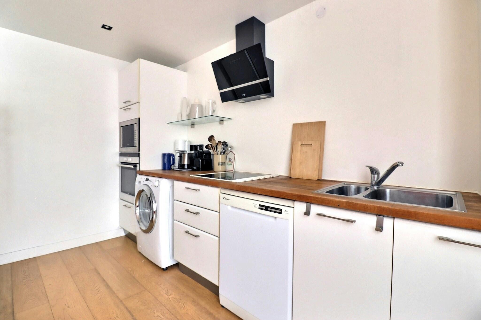 1-Bedroom Apartment in Rue Michel Tagrine, Paris (1294195) room image 10