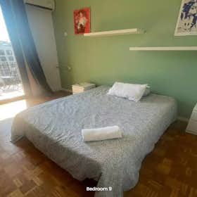 Private room for rent for €867 per month in Barcelona, Carrer de Balmes