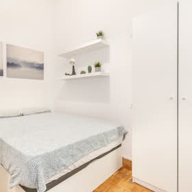 Private room for rent for €642 per month in Barcelona, Carrer de Balmes