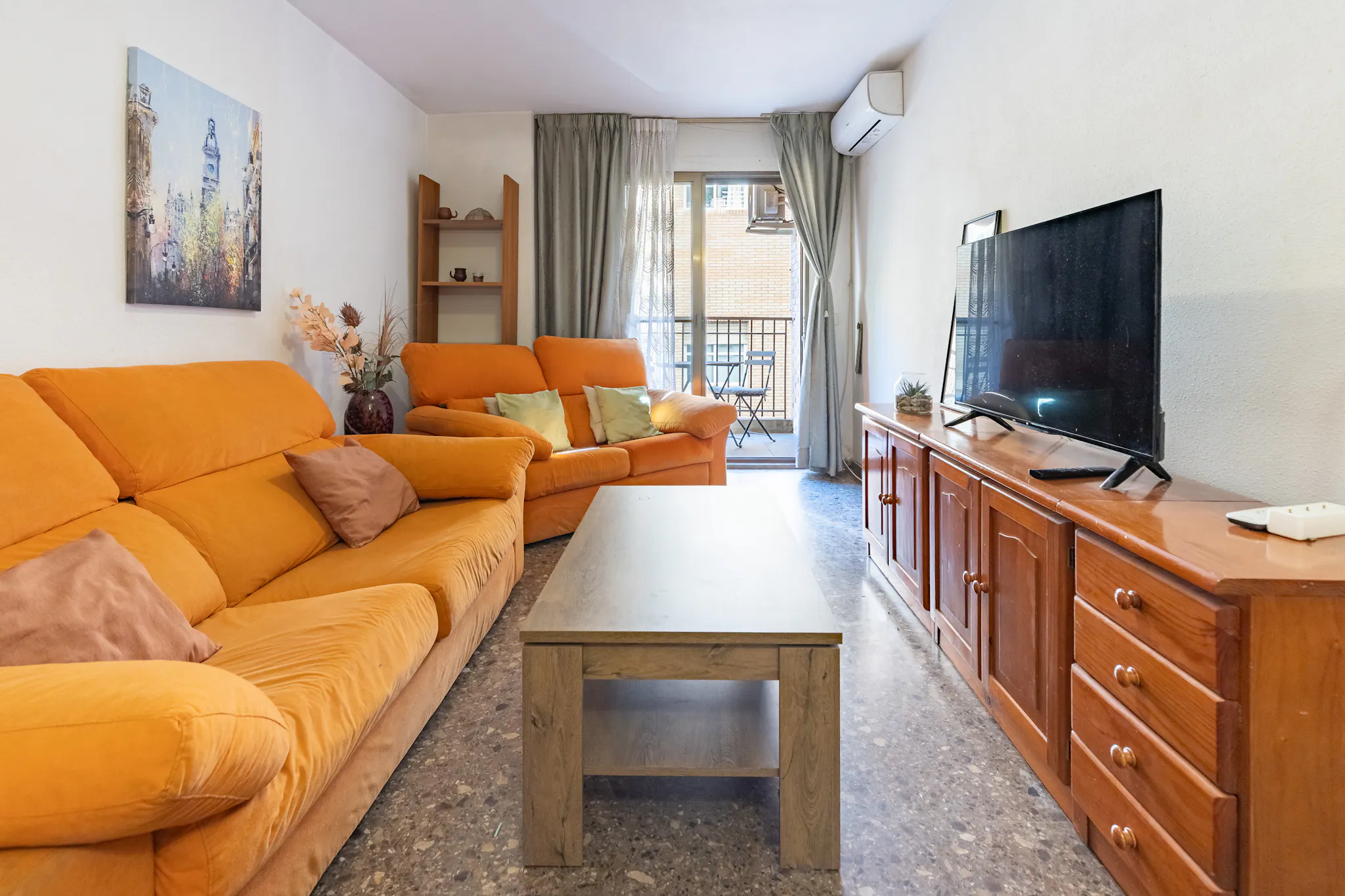 Calle de Yecla, Valencia preview