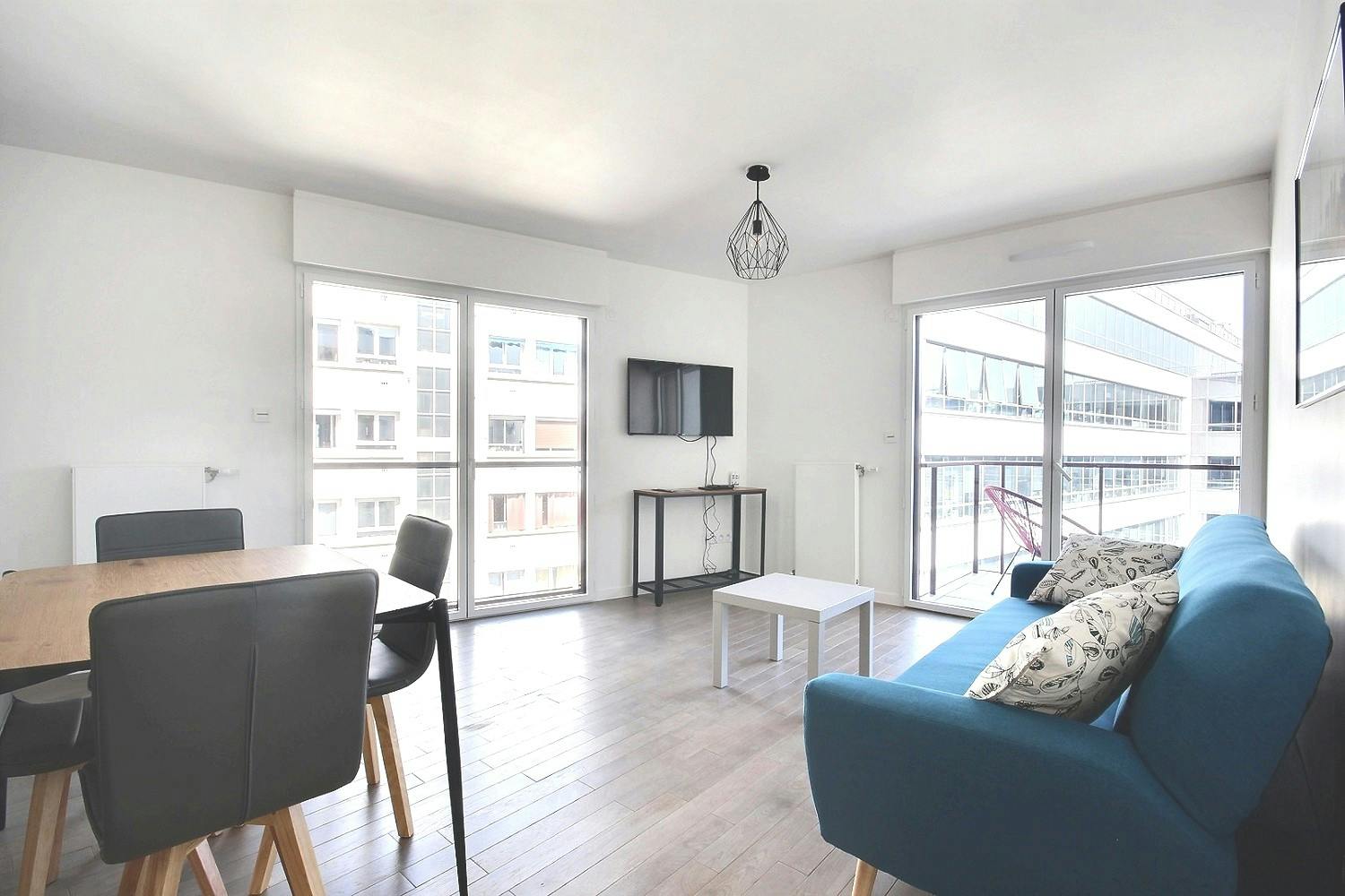 Appartement à louer pour 2 528 €/mois à Montrouge, Boulevard du Général de Gaulle