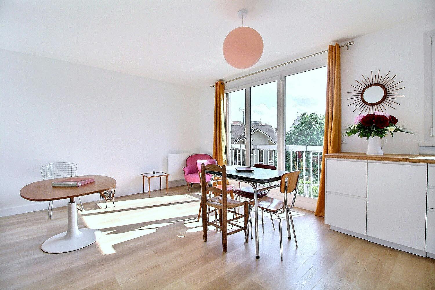Appartement – Paris, Quartier Saint-Fargeau - Plus