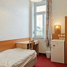 WG-Zimmer for rent for 600 € per month in Vienna, Ranftlgasse