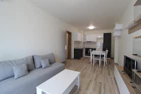 Appartement à louer pour 1 200 BGN/mois à Varna, Bulevard Hristo Smirnenski