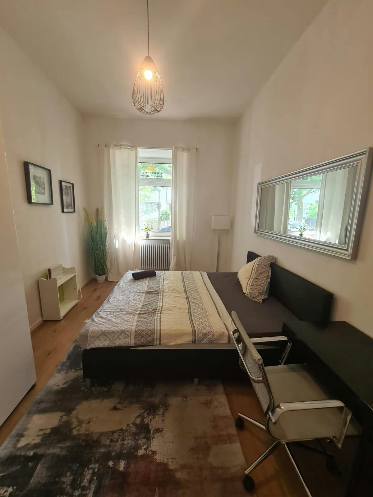 Private room for rent for €750 per month in Munich, Hirschgartenallee