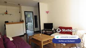 Appartement te huur voor € 1.070 per maand in Aix-en-Provence, Avenue du Docteur Bertrand