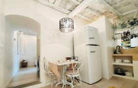 Huis te huur voor € 1.600 per maand in Florence, Piazza Desiderio da Settignano