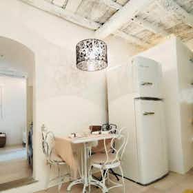 Будинок за оренду для 1 600 EUR на місяць у Florence, Piazza Desiderio da Settignano