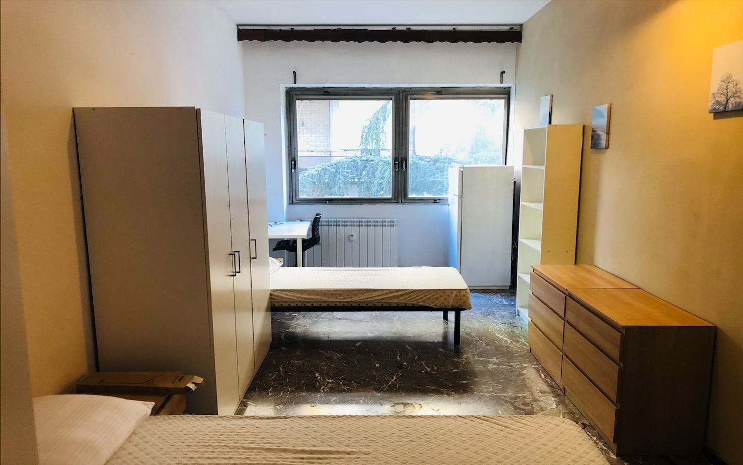 共用房间 正在以 €380 的月租出租，其位于 Rome, Via Francesco Orestano