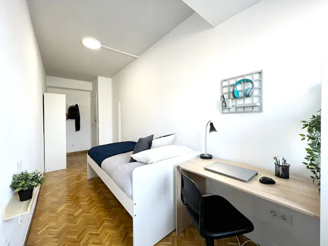 Private room in Calle de San Germán, Madrid (1306476) room image 2