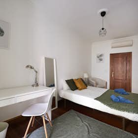 Private room for rent for €700 per month in Lisbon, Rua de São Bento