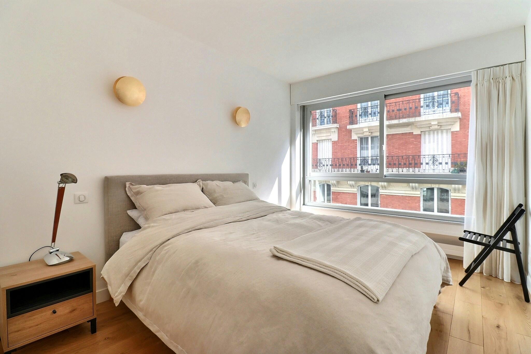 Villa Poirier, Paris preview