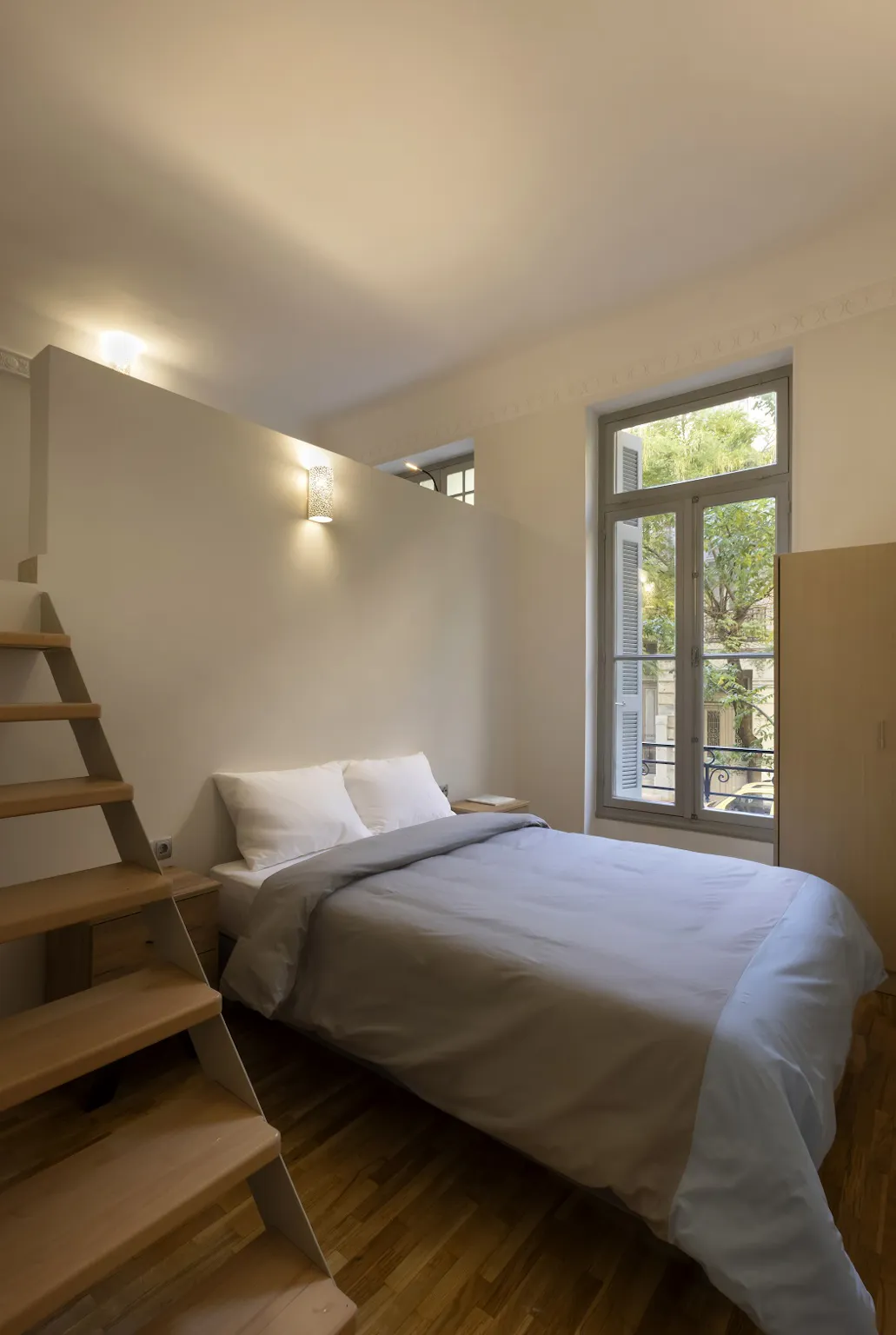 Derigny, Athens preview