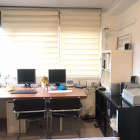 Private room for rent for €550 per month in Leganés, Calle Monegros