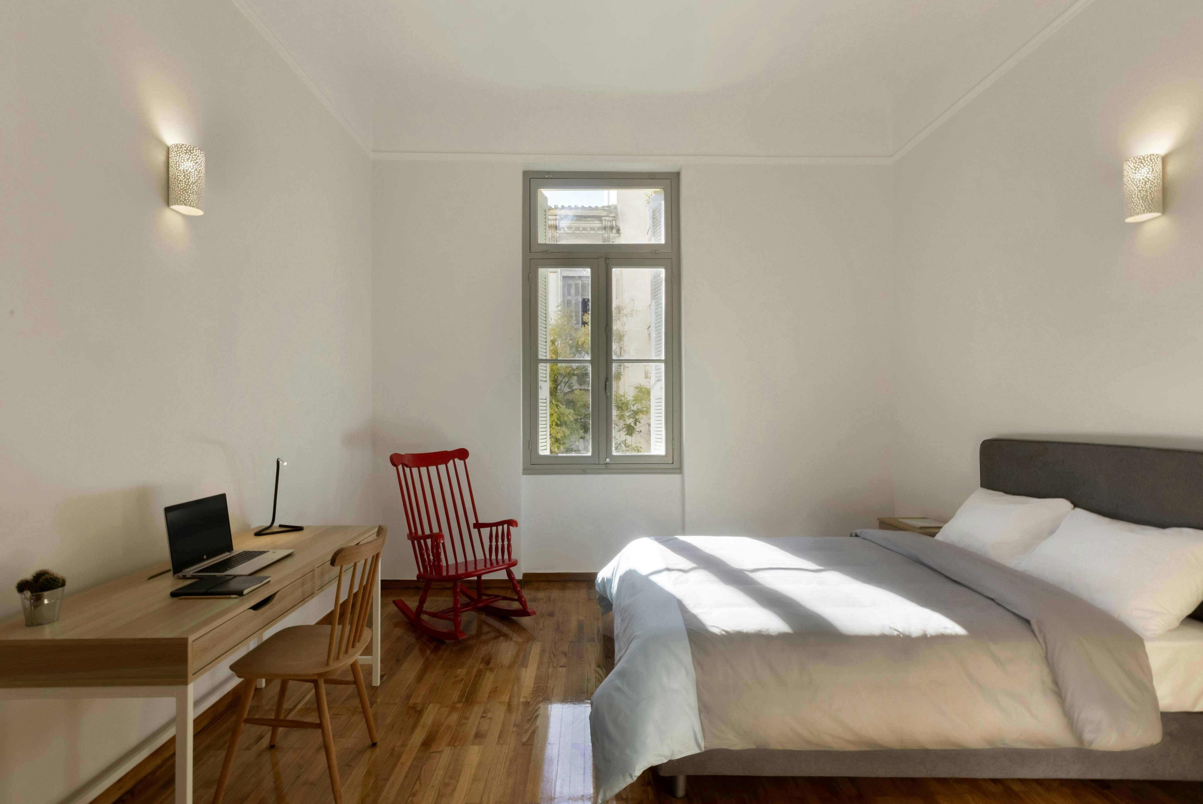 Derigny, Athens preview