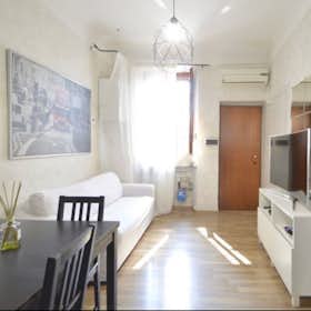 Apartment for rent for €1,100 per month in Milan, Via Tirso