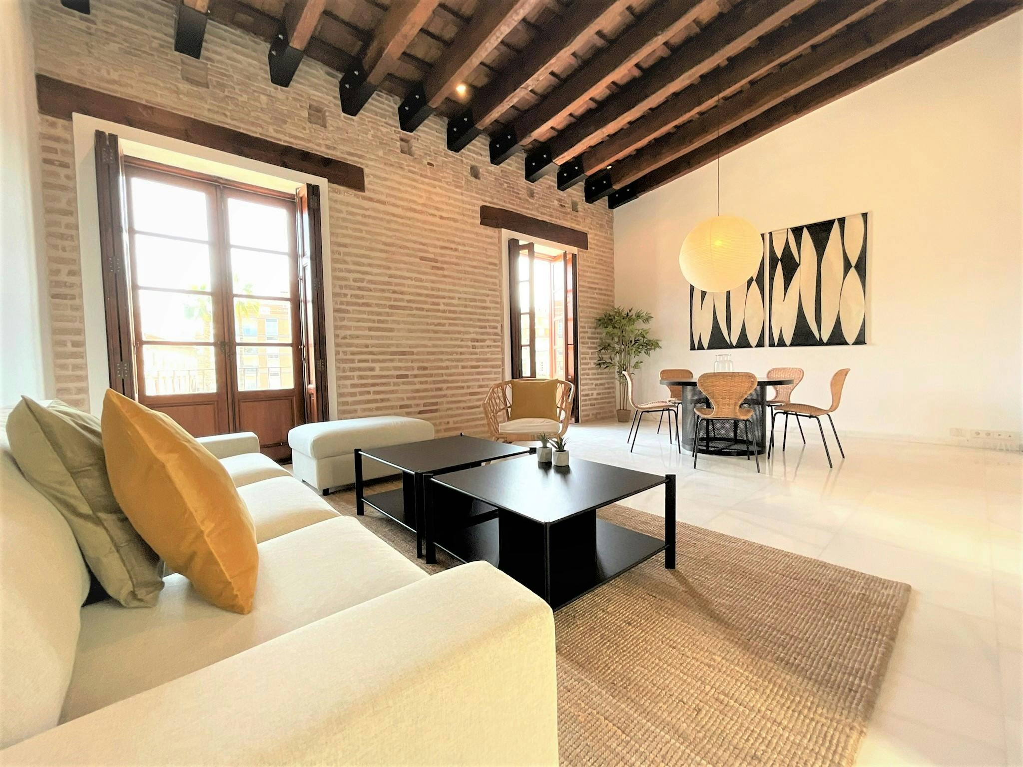 Plaça d'Alfons el Magnànim, Valencia preview