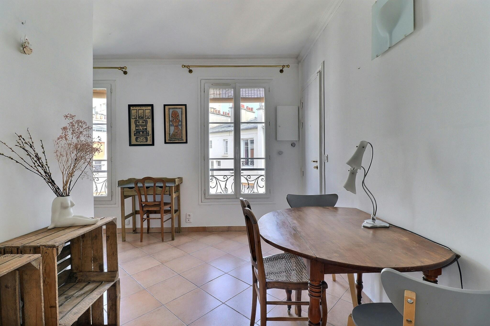 1-Bedroom Apartment in Boulevard Diderot, Paris (1308434) ROOM