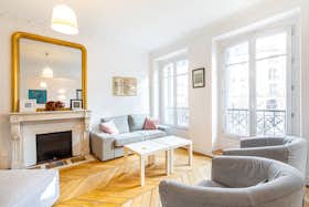Apartment for rent for €4,350 per month in Paris, Rue de Rivoli