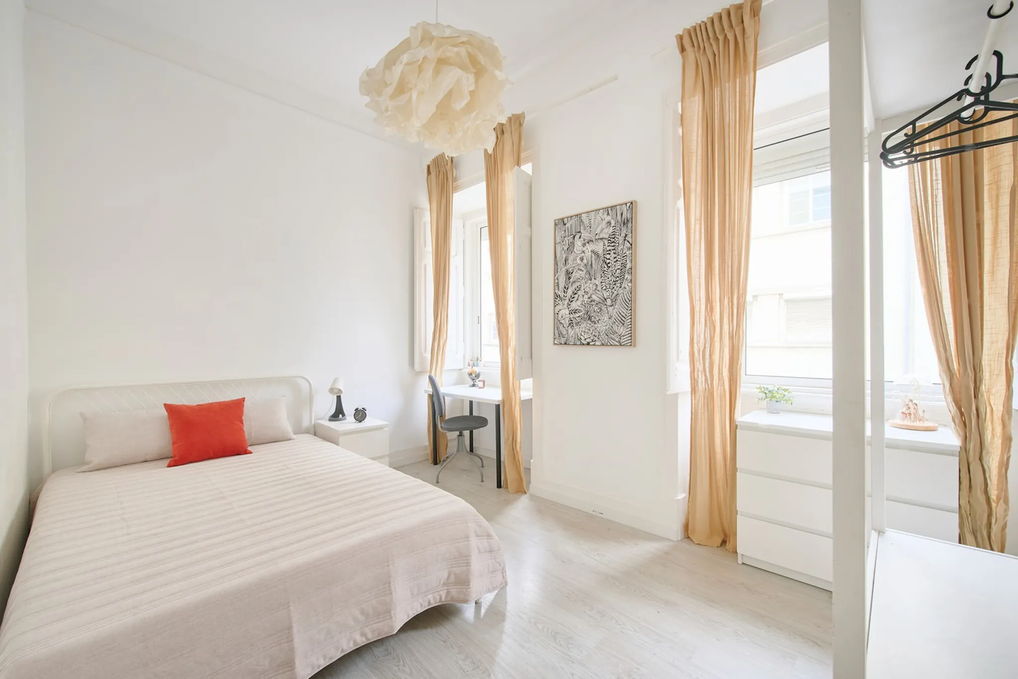 Rua Carvalho Araújo, Lisbon preview