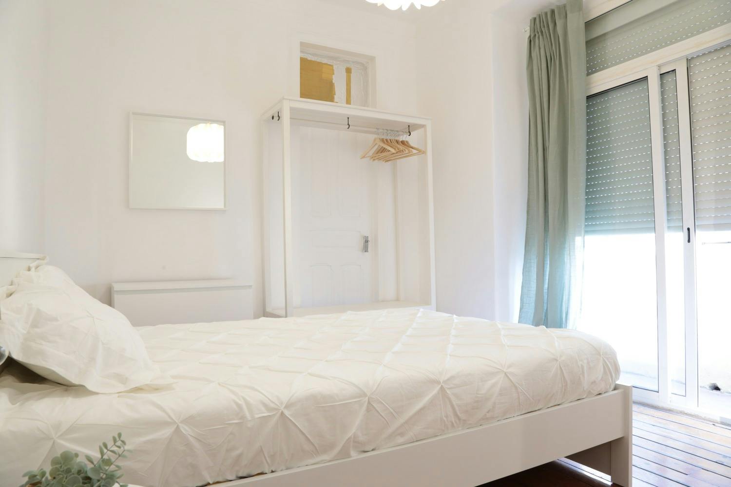 Rua Carvalho Araújo, Lisbon preview