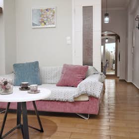 Apartment for rent for €1,150 per month in Athens, Trikoupi Charilaou