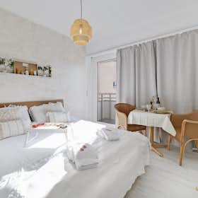 Monolocale for rent for 4.800 € per month in Lugano, Via Beltramina