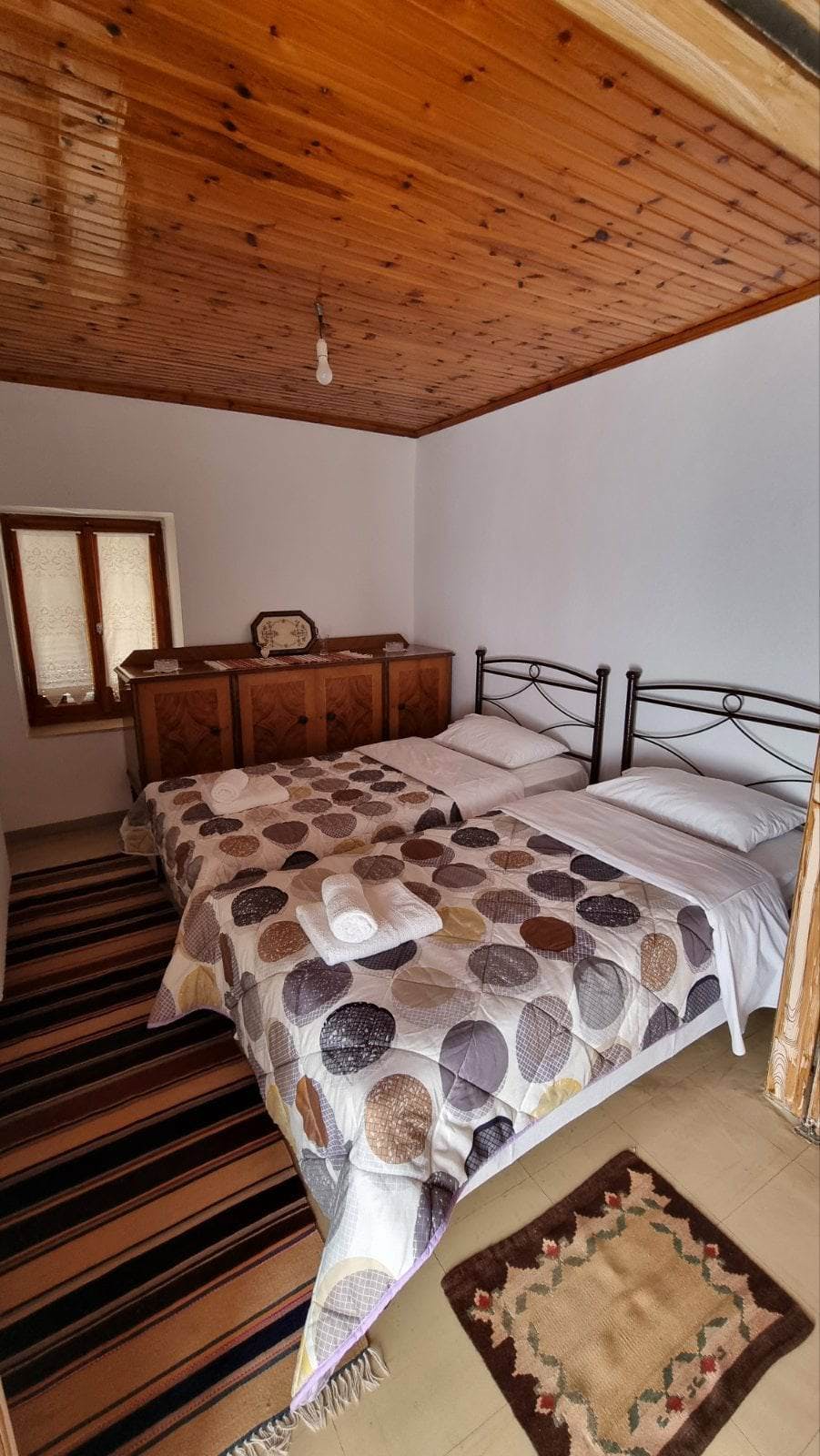 House for rent for €1,000 per month in Aráchova, Agiou Georgiou