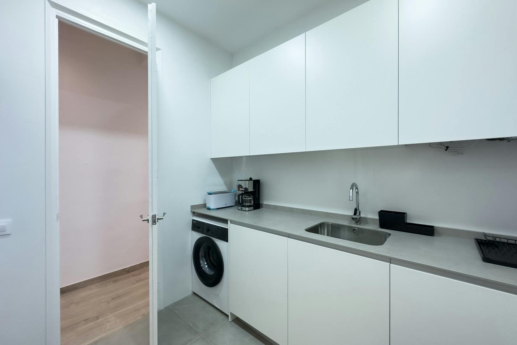 Apartment Barcelona, 87m² — photo 24