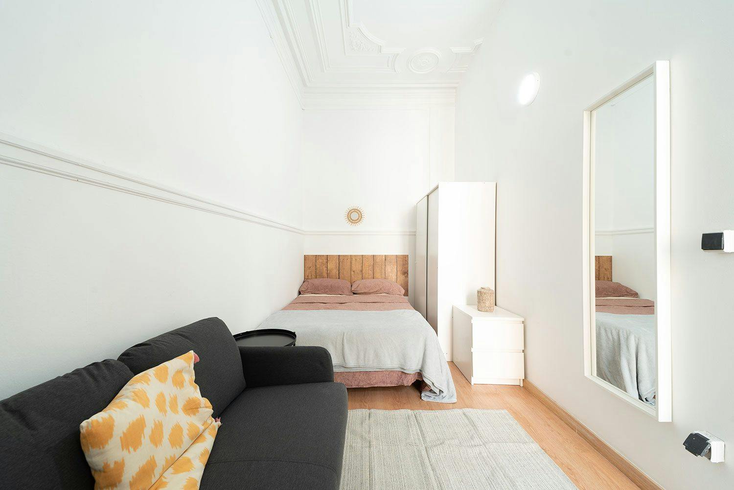 Ronda de Sant Pere, Barcelona preview