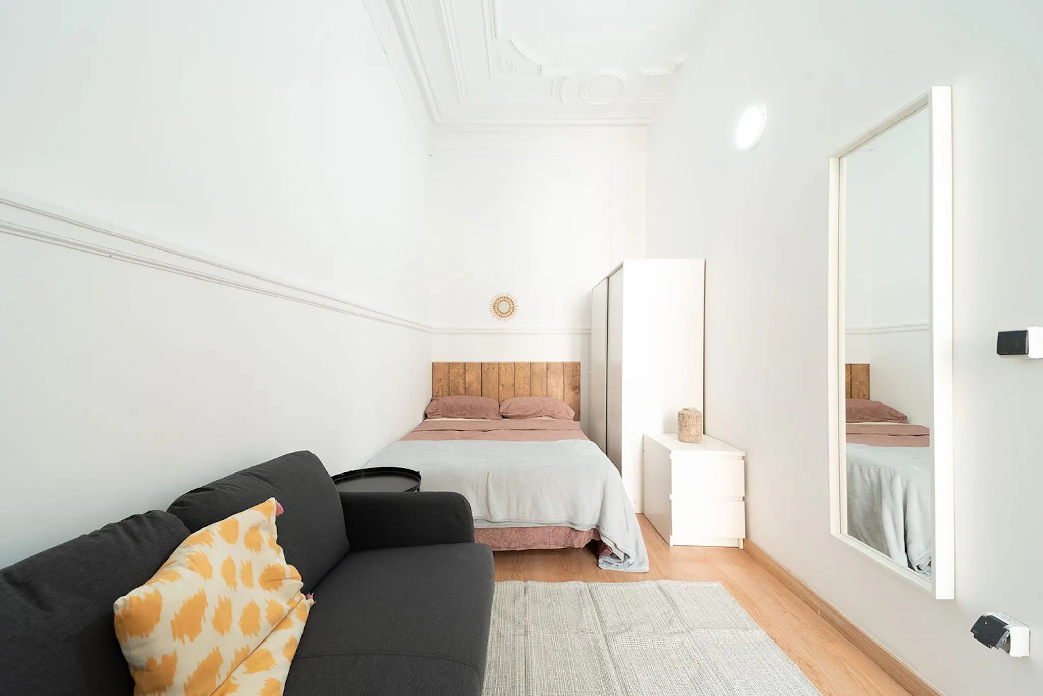 Ronda de Sant Pere, Barcelona preview