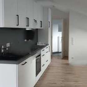 Общая комната сдается в аренду за 640 € в месяц в Stuttgart, Neckarstraße