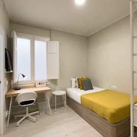 Private room for rent for €670 per month in Barcelona, Carrer de Numància