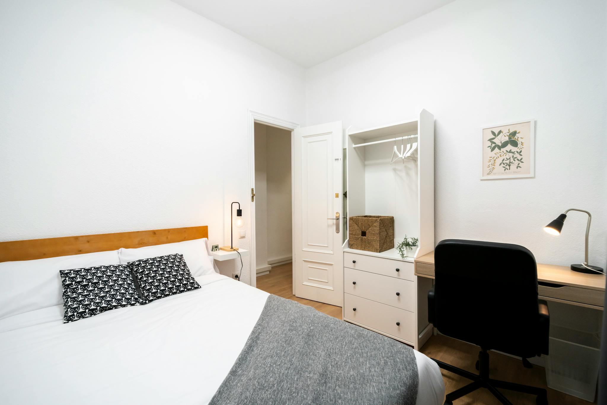 Carrer de Sant Vicent Màrtir, Valencia preview