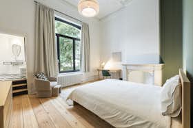 Private room for rent for €980 per month in Ixelles, Rue de Stassart