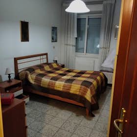 Stanza privata for rent for 250 € per month in Rome, Viale Santa Rita da Cascia