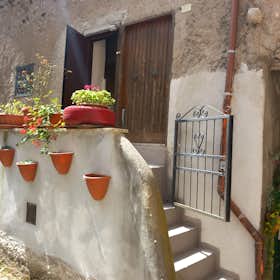 Apartamento para alugar por € 250 por mês em Segni, Viale dello Sport
