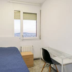 Private room for rent for €500 per month in Barcelona, Carrer d'Albert Llanas