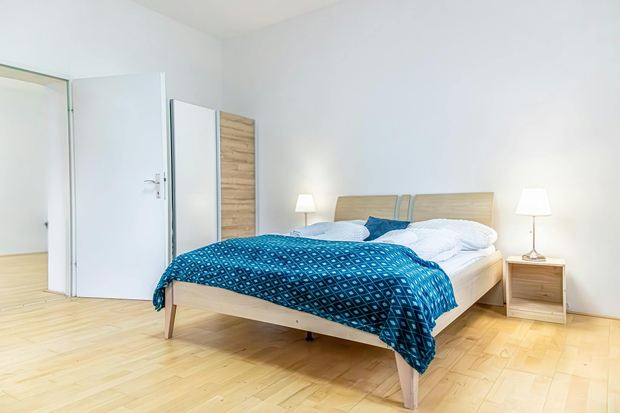 Apartment for rent for €1,564 per month in Vienna, Herbststraße