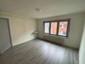 Отдельная комната сдается в аренду за 400 € в месяц в Heerlen, Coriovallumstraat