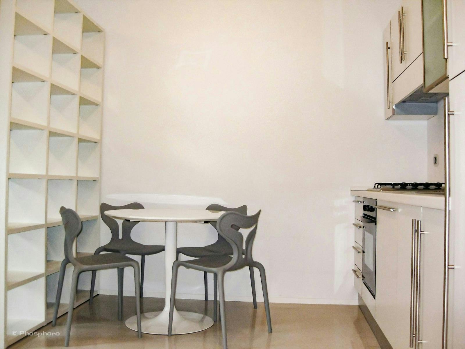 Apartment for rent for €1,320 per month in Trento, Via Alessandro Manzoni