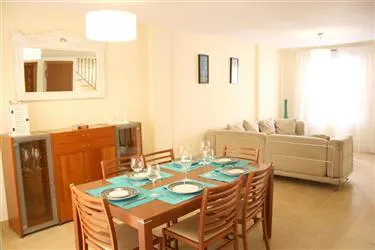 4-Bedroom House in Calle Cigüeña Blanca, Cadiz (1311590) room image 2