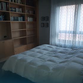 Отдельная комната сдается в аренду за 450 € в месяц в Padova, Via Merano