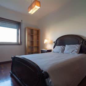 Private room for rent for €475 per month in Porto, Rua do Académico Futebol Club