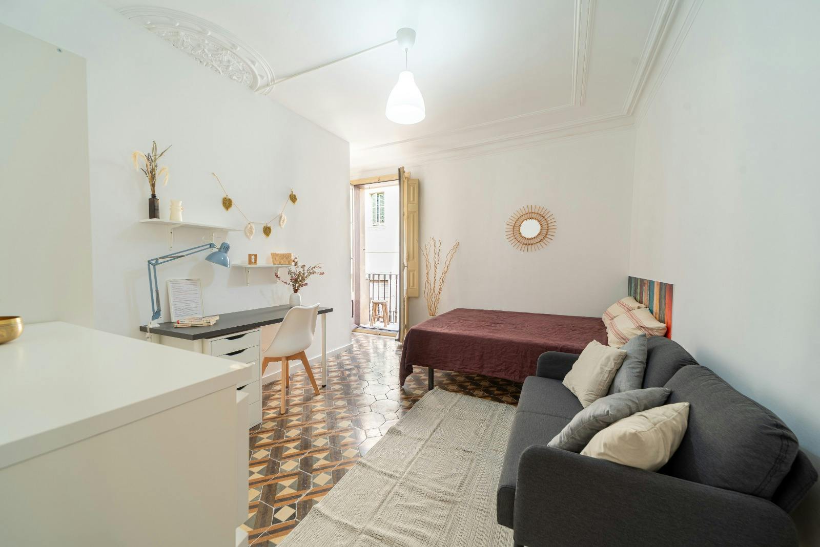 Private room for rent for €800 per month in Barcelona, Carrer de Santa Anna