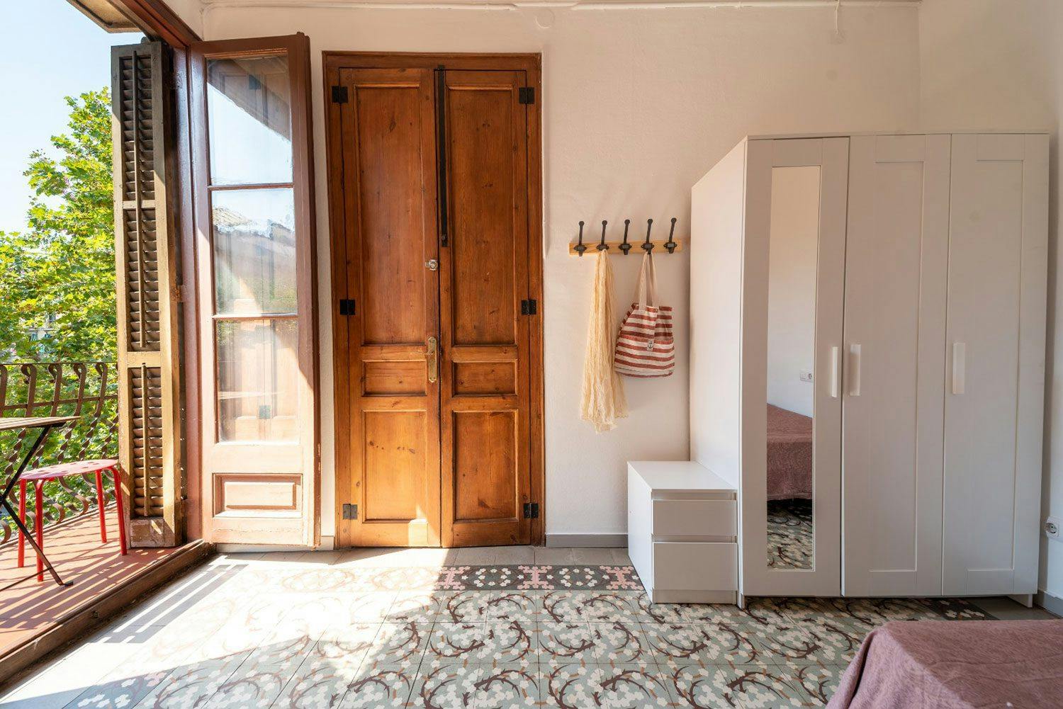 Carrer del Comte d'Urgell, Barcelona preview