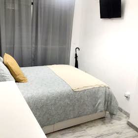 Apartment for rent for €875 per month in Sevilla, Calle Lictores