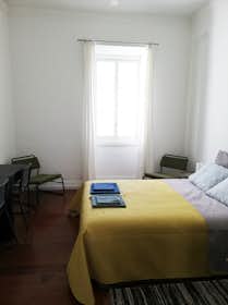 Privé kamer te huur voor € 420 per maand in Ponta Delgada, Rua do Aljube